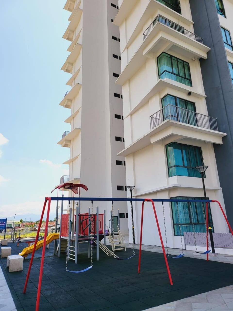 Izz Homestay Apartment Casa Kayangan Meru Ipoh Luaran gambar