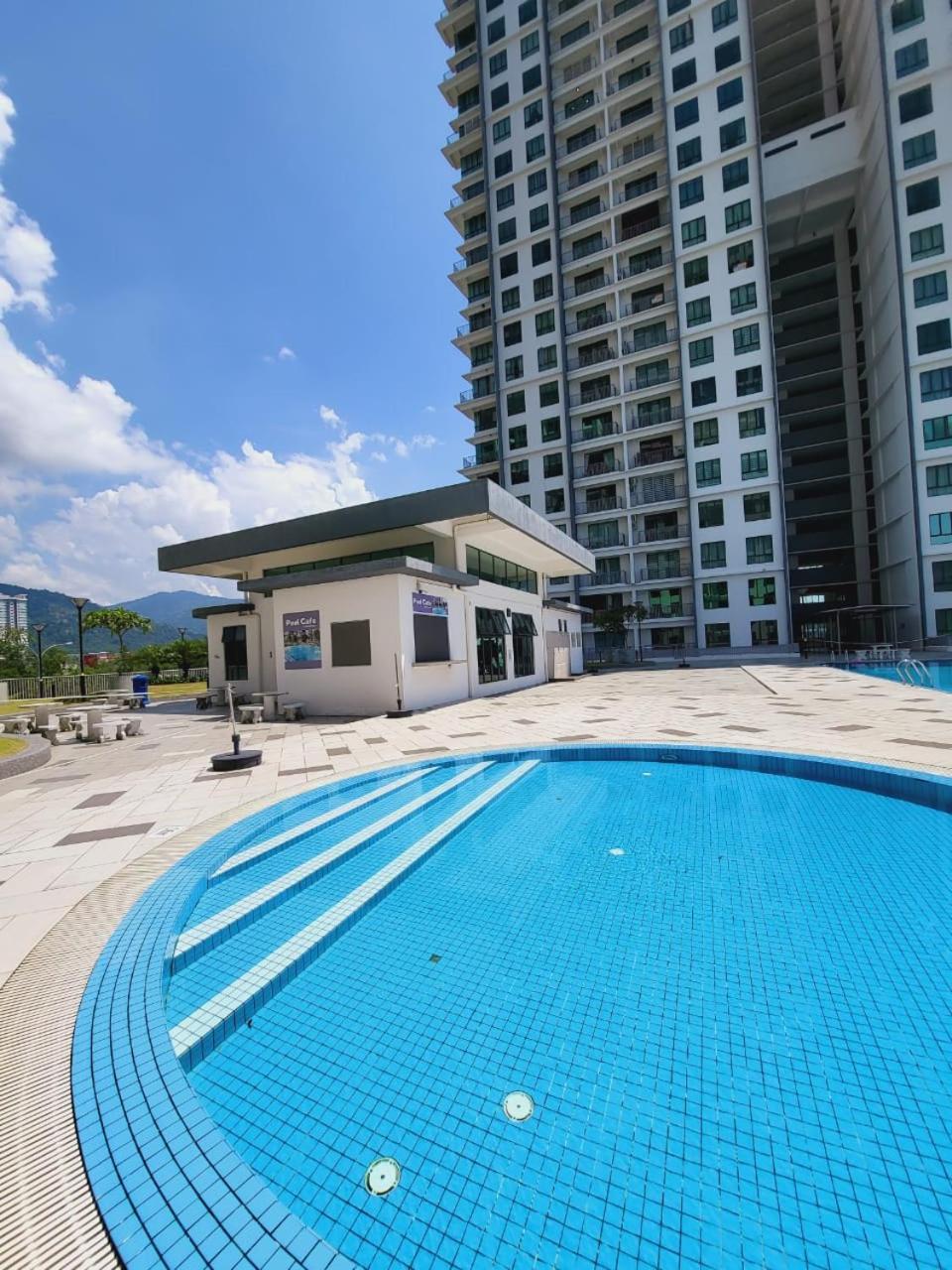 Izz Homestay Apartment Casa Kayangan Meru Ipoh Luaran gambar